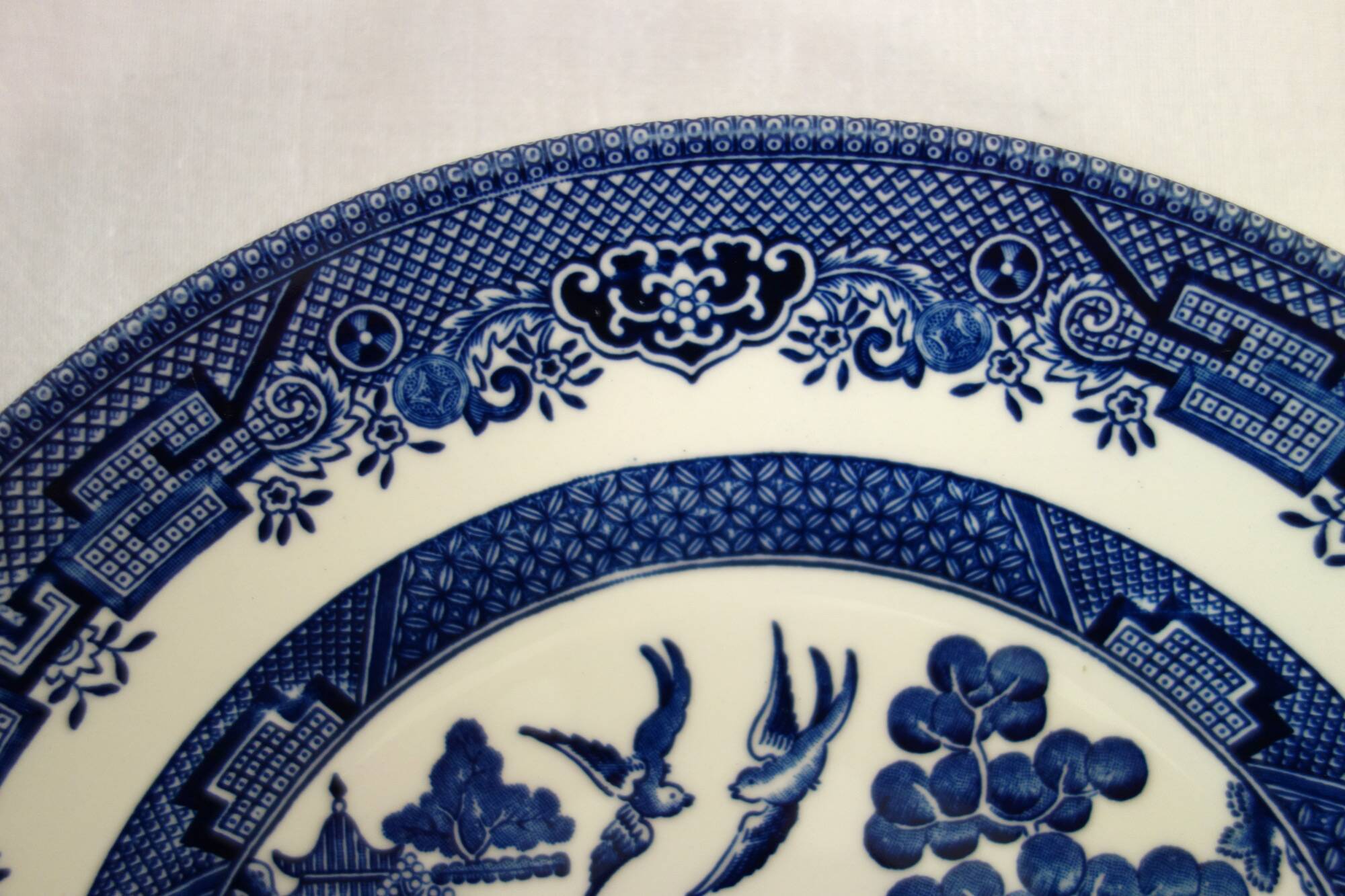 6 English plates