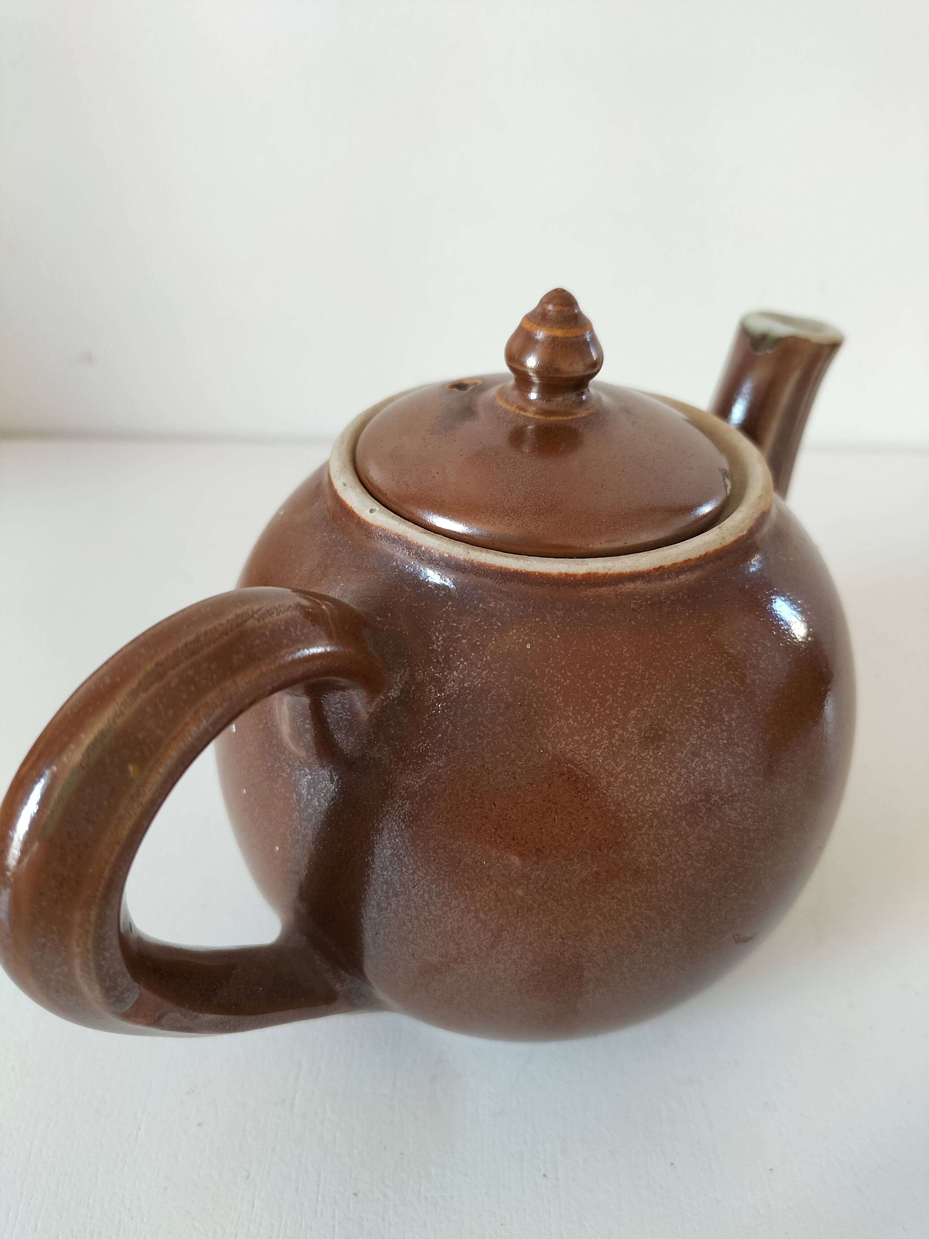 Small stoneware "selfish" teapot