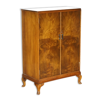 Armoire de gouvernante Art Deco en noyer burr par Waring & Gillow