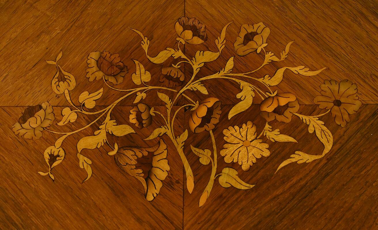 Bedside table in rosewood and palisander, Louis XV style – Late 19th century