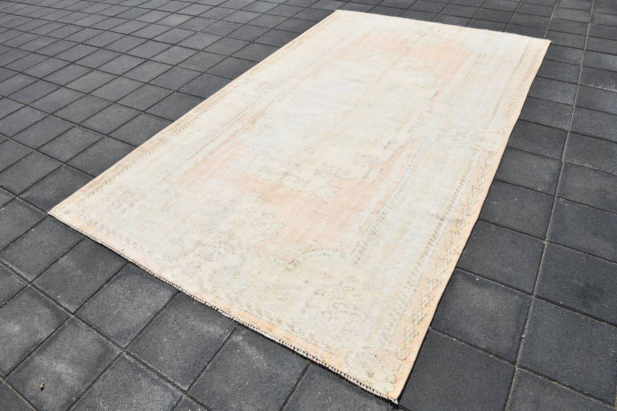 Pale Blush Vintage Area Rug, 182x304 Cm Faded Wool Carpet, 182x304 Cm