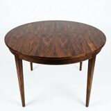 Scandinavian extendable table in rosewood from the 1960s, butterfly extension.