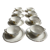 Set of 8 vintage cups with saucers Gien daisies.