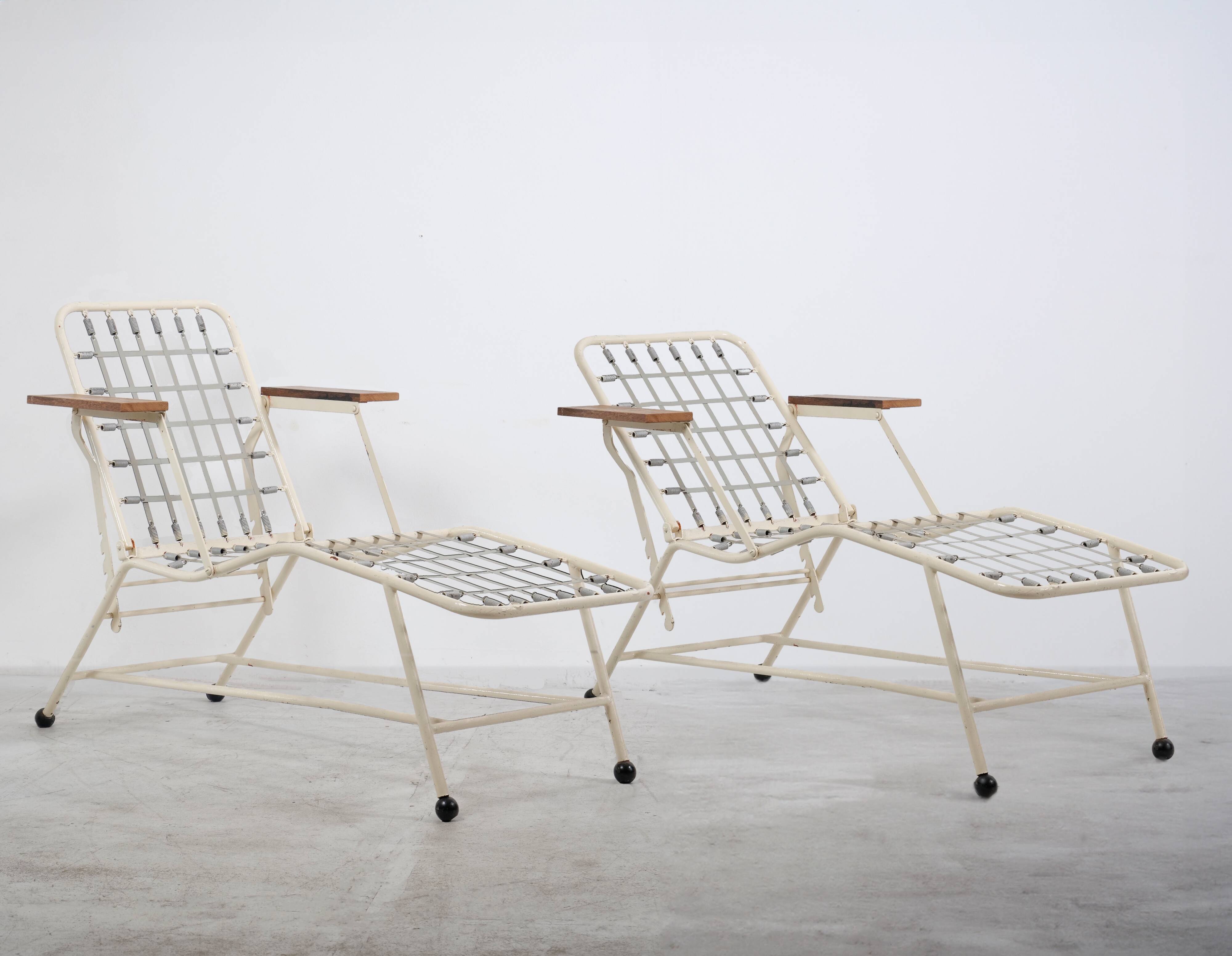 Pair of Art Deco tubular design lounge chairs
