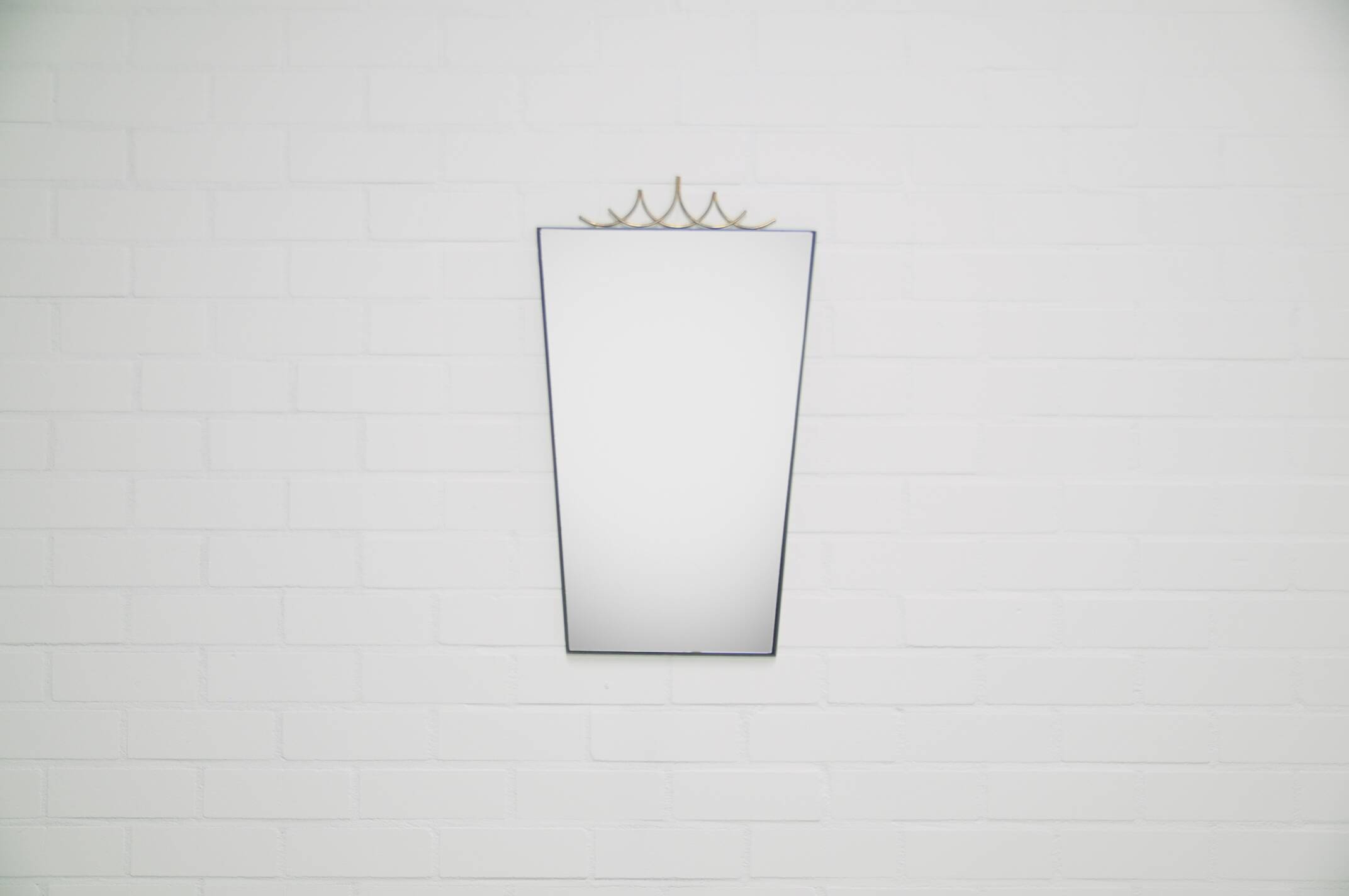 Vintage tapered mirror crown