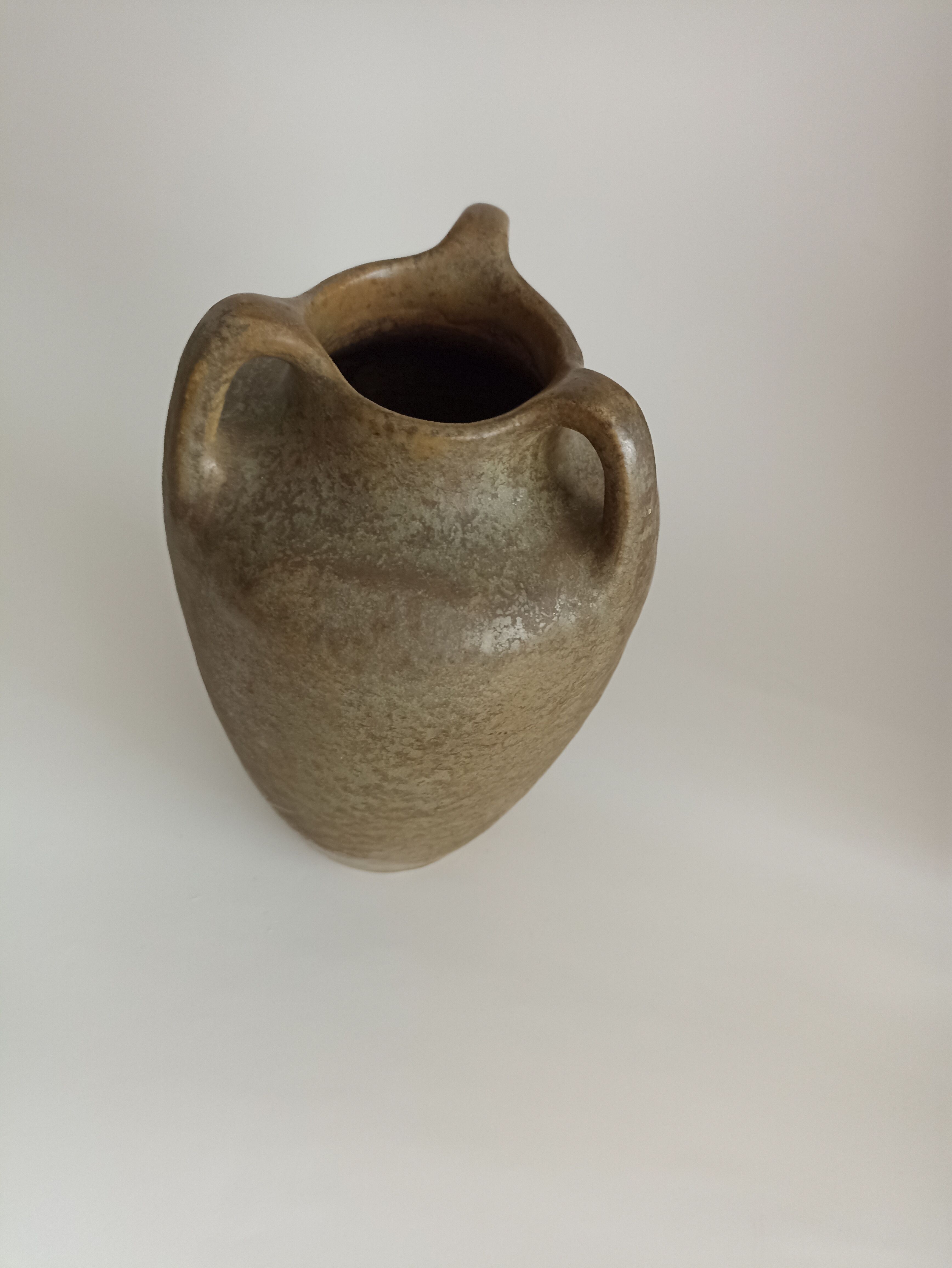 Marlotte amphora vase
