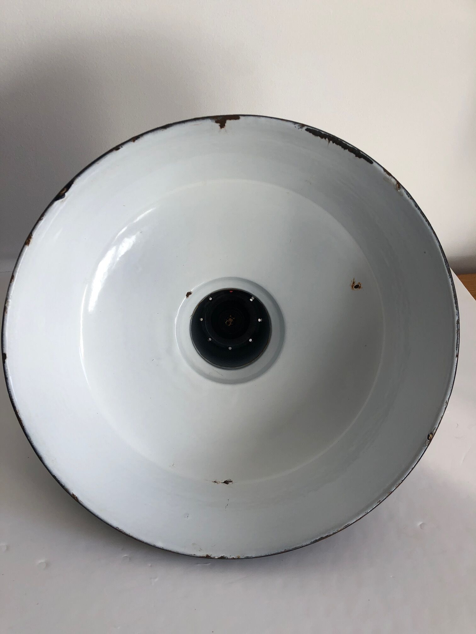 Set of 2 black enamelled bowls