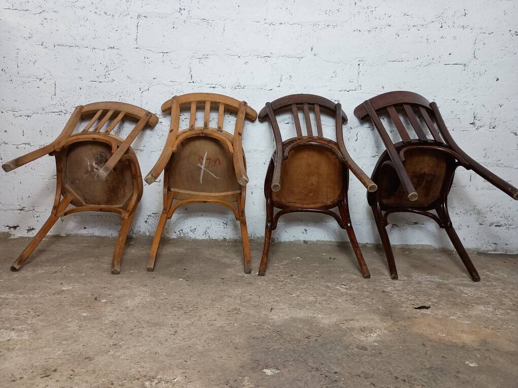 4 chaises bistrot dépareillées