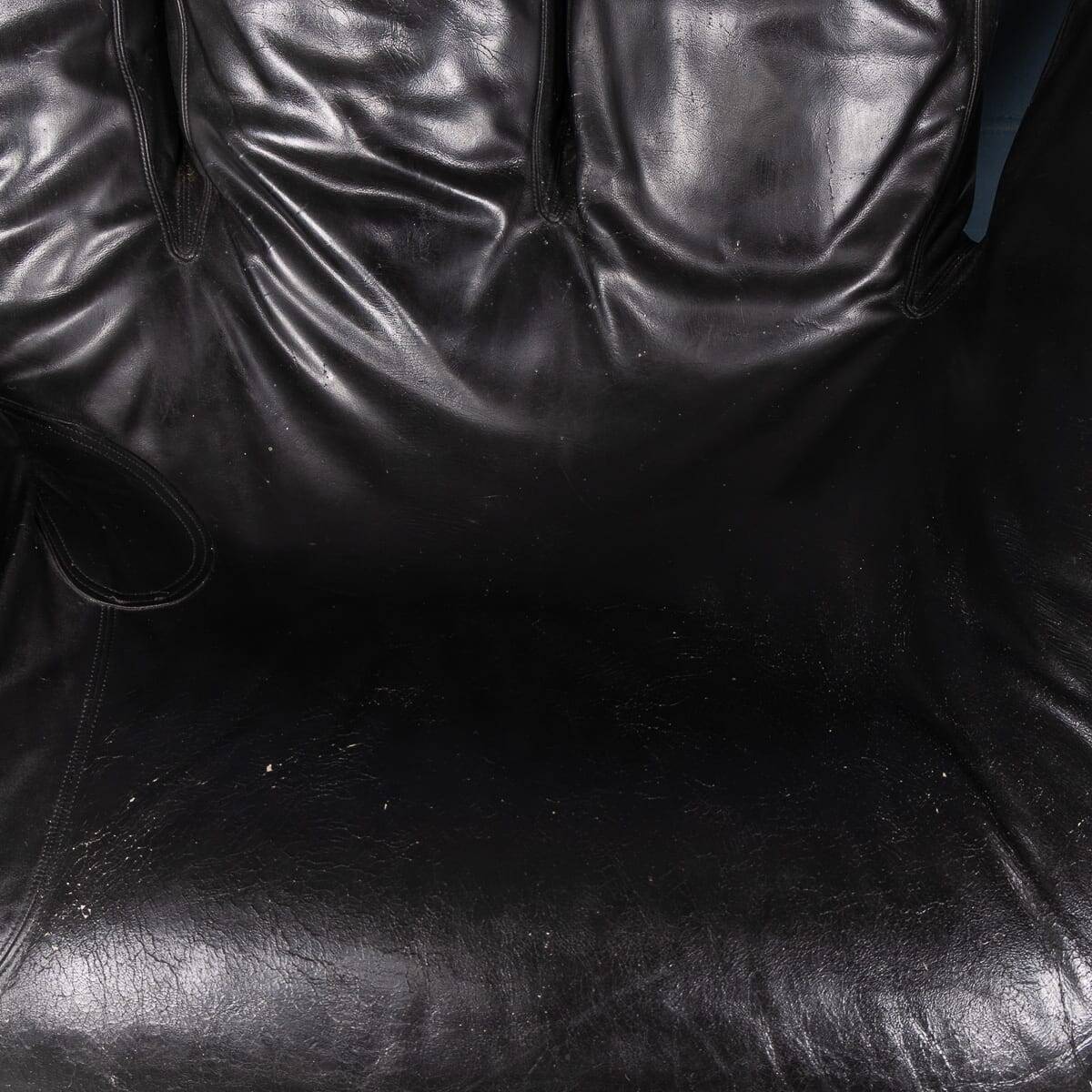 20thC "JOE" ARMCHAIR BY JONATHAN DE PAS, DONATO D'URBINO AND PAOLO LOMAZZ