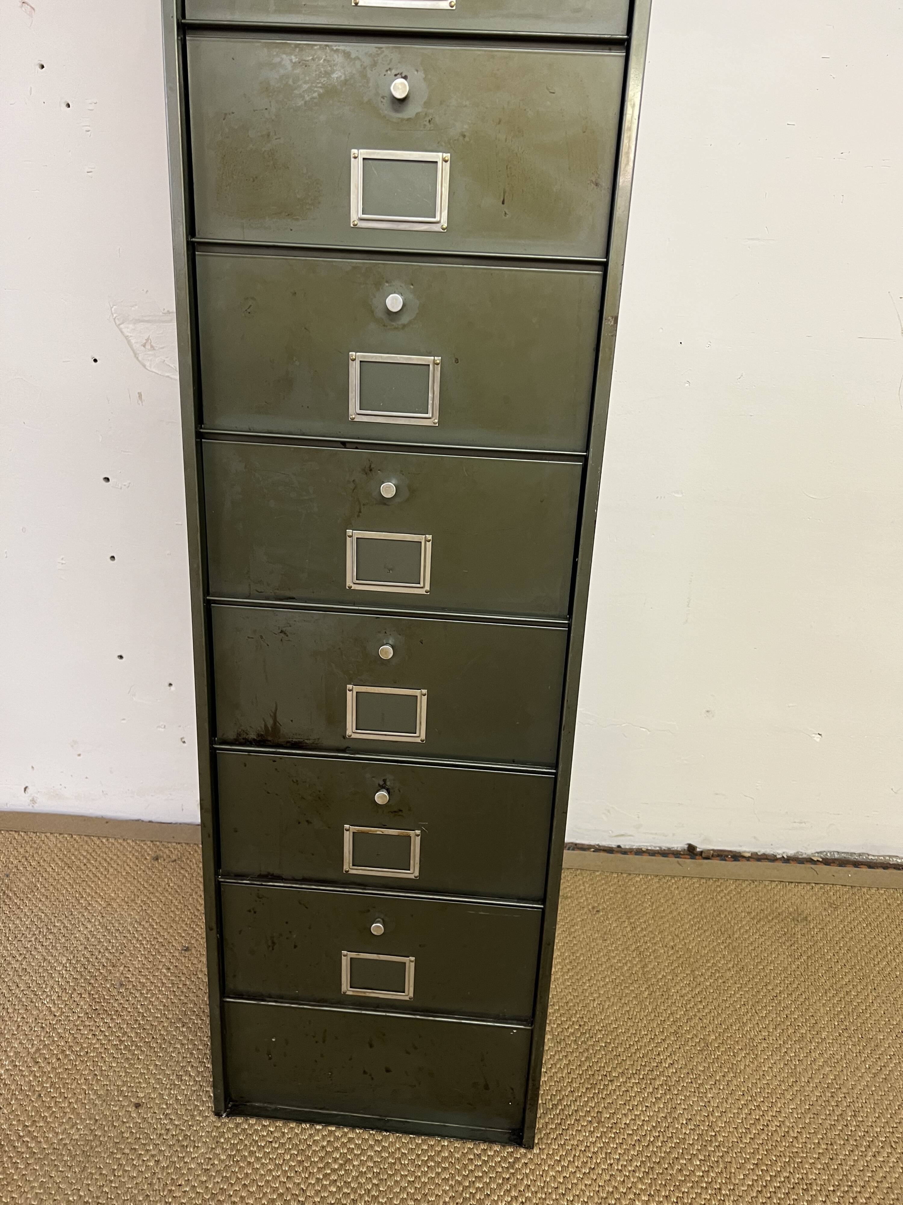 Flap furniture, 10 lockers from the 1950s