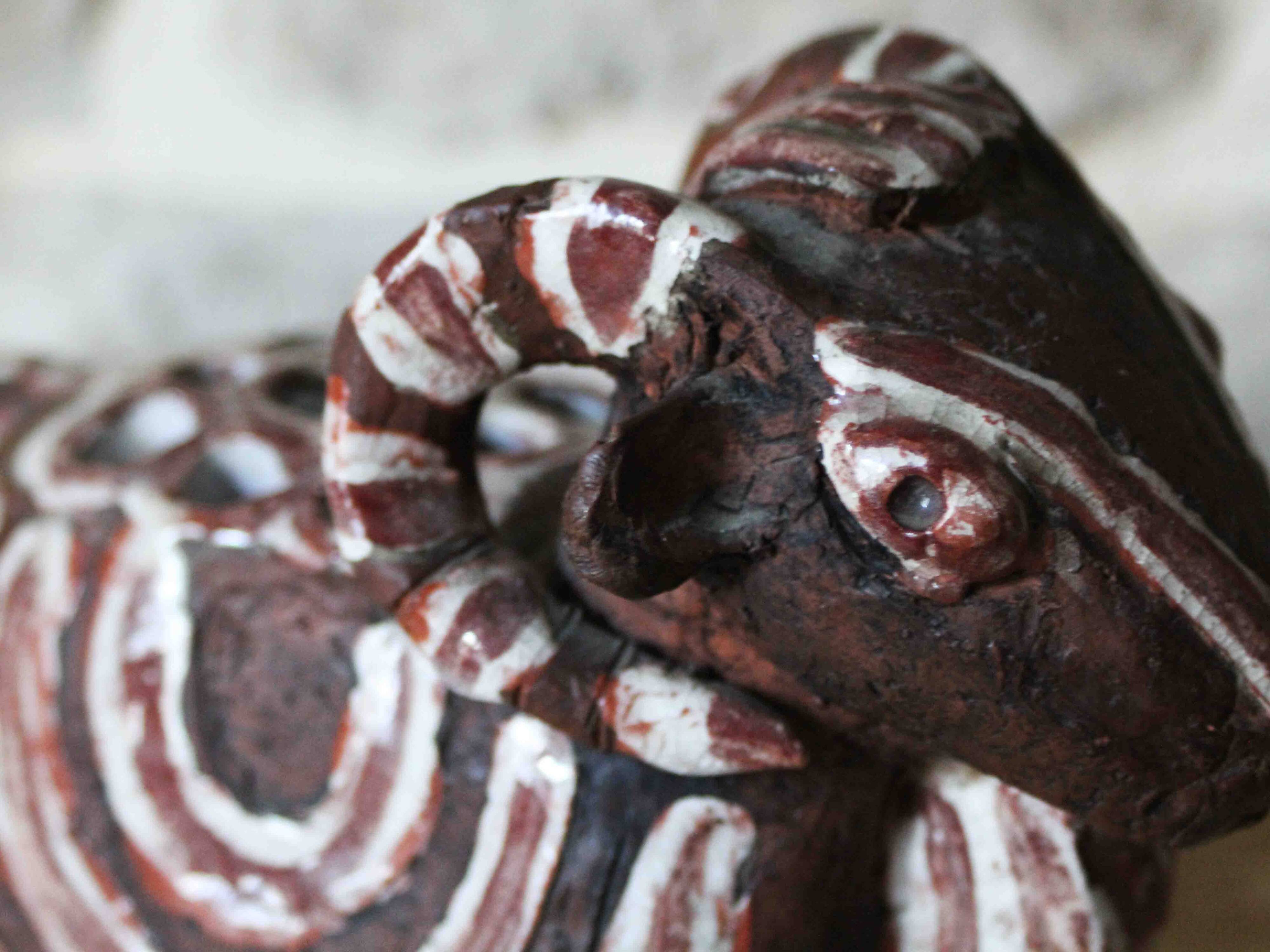 Ceramic flower picker ram