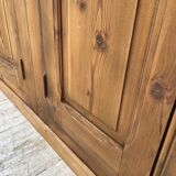 Row of pine loom furniture