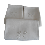 Old damask tablecloth and its 12 towels