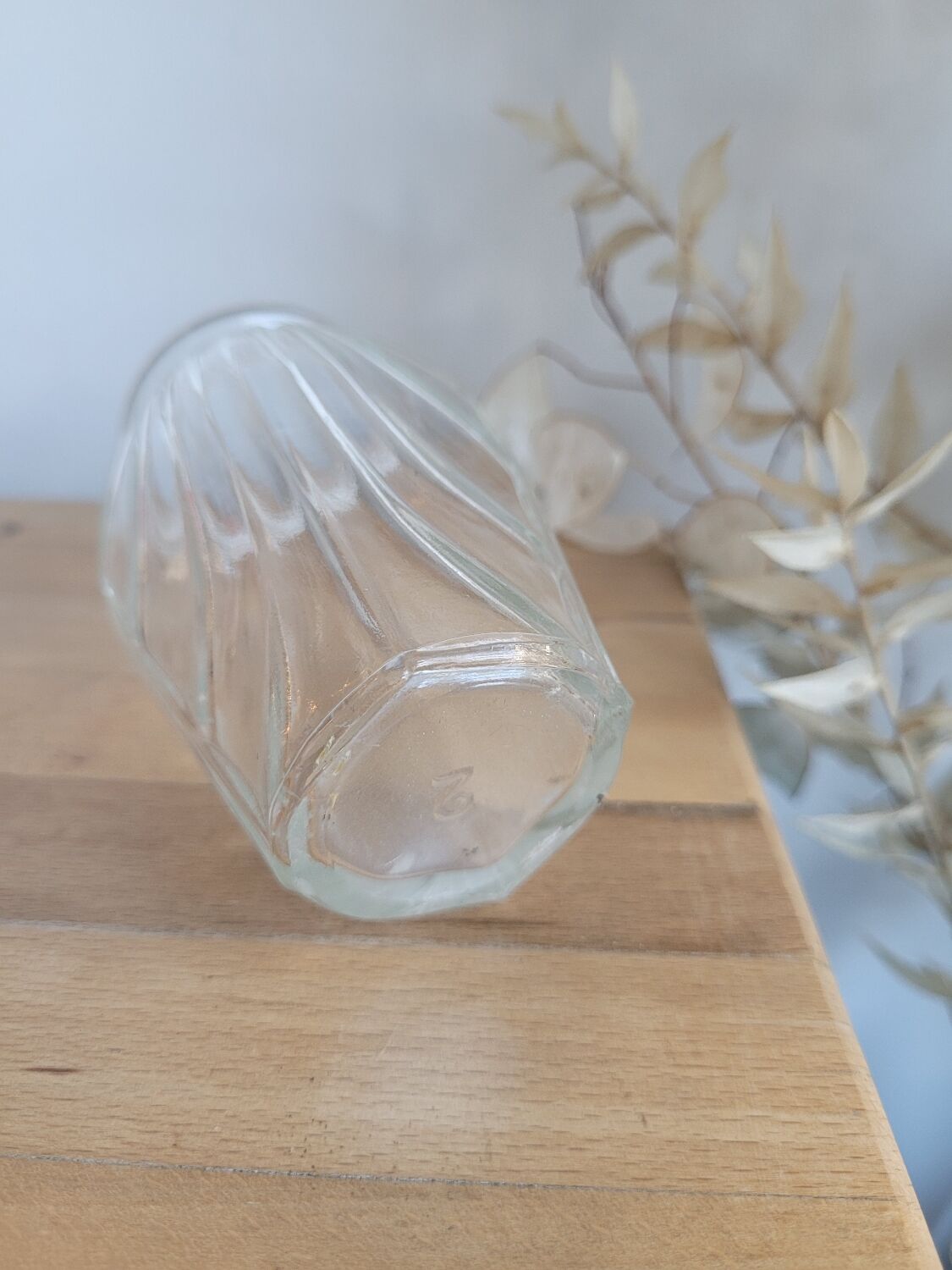 Bulb vase