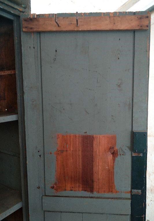 Grand meuble d'atelier ancien