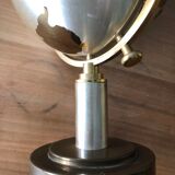 World mappe, globe cigarette distributor