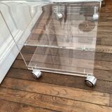 Design table in Hyalo plexiglass