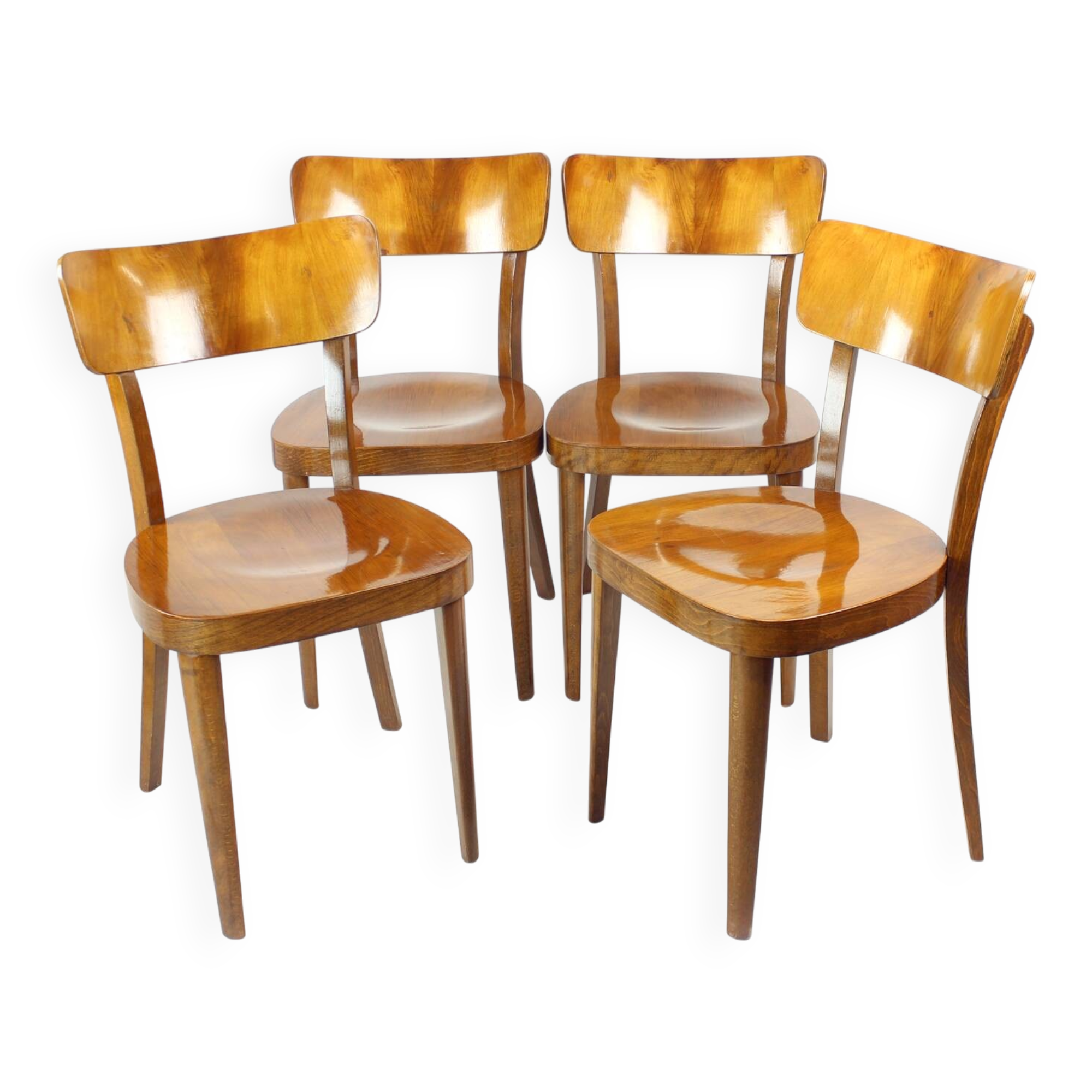 Ensemble de 4 chaises de salle à manger classiques Tatra en noyer, Tchécoslovaquie, années 1950