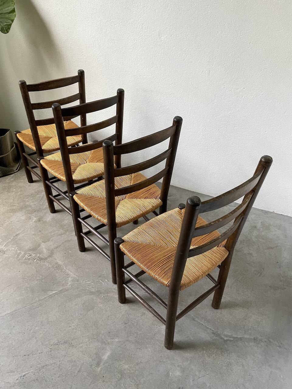 Set of 4 straw chairs from the 50s Dudouyt
