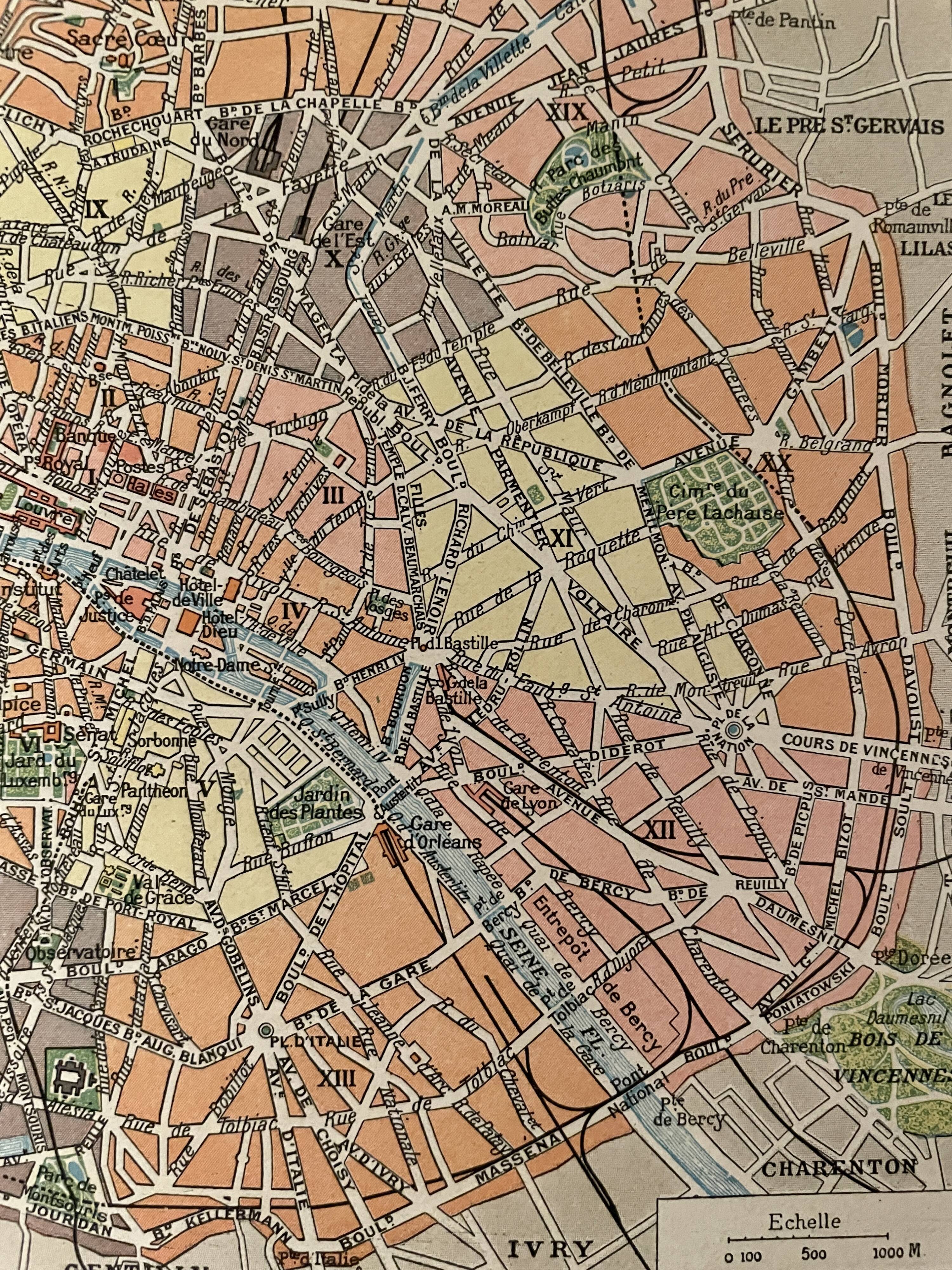 Lithograph map of Paris districts - 1920