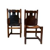 Deux chaises en cuir des années 1970