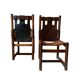 Deux chaises en cuir des années 1970