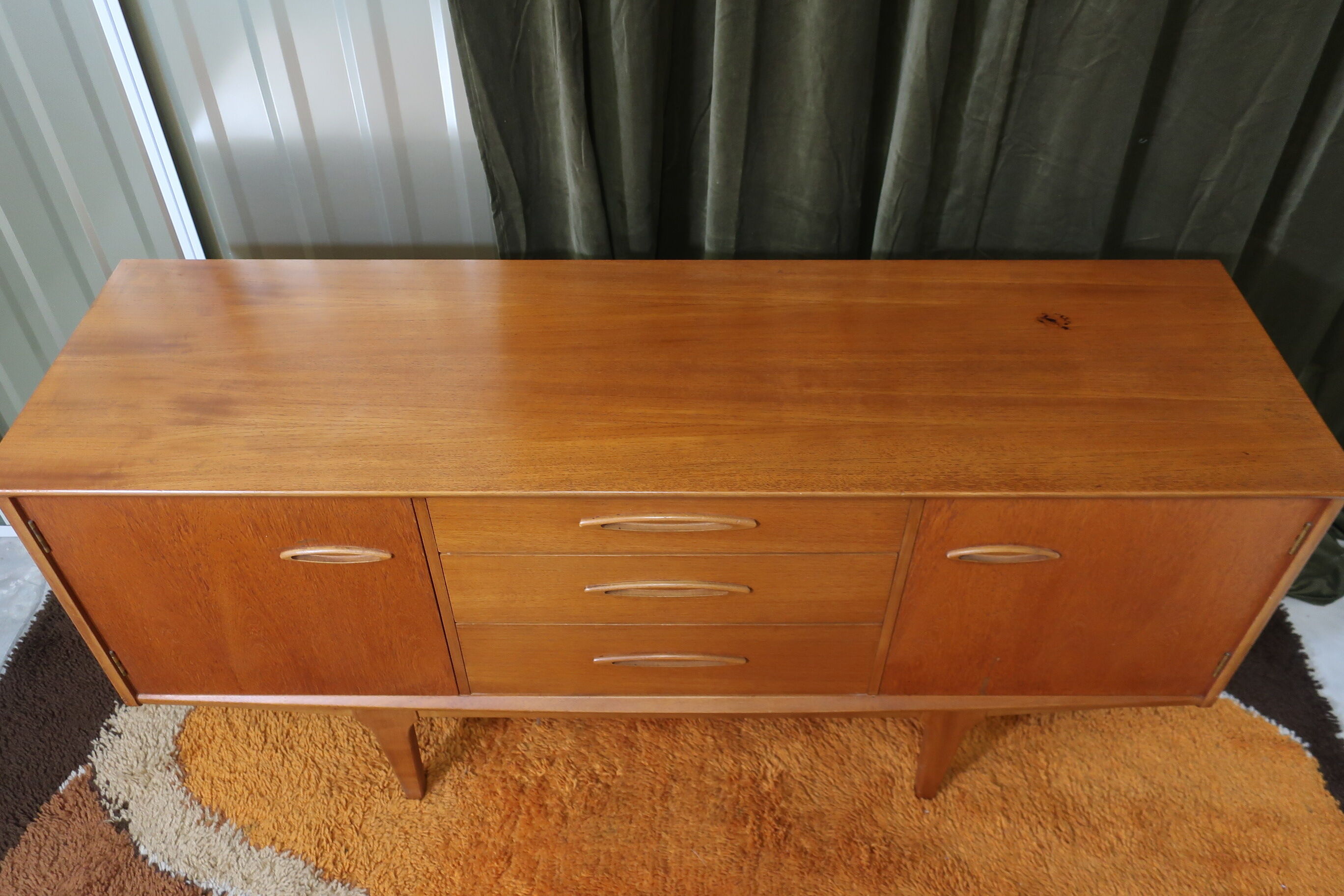 Clear teak thread from the 1960s