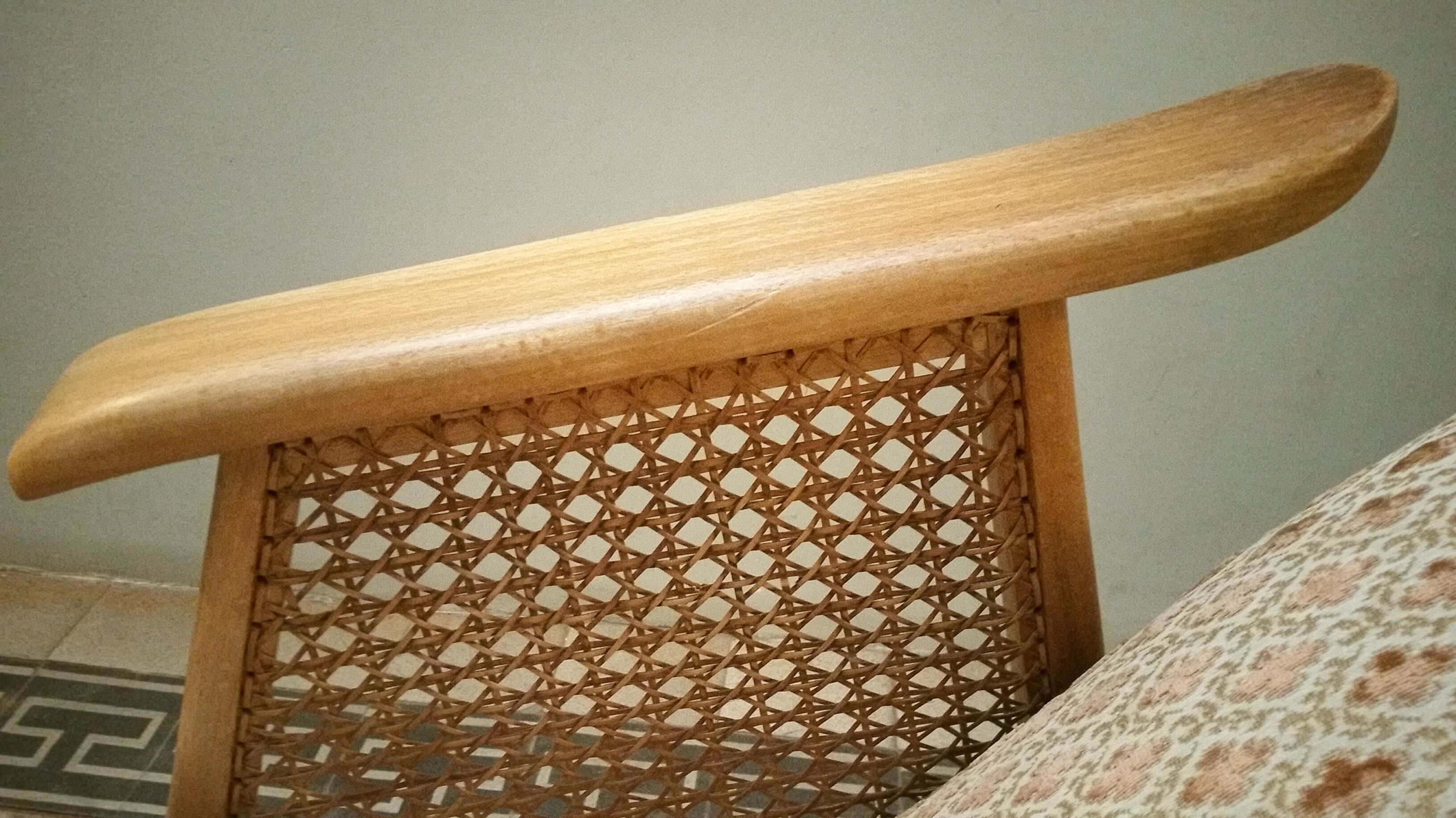 Chair wing chair has ears and has system relaxation 50/60s