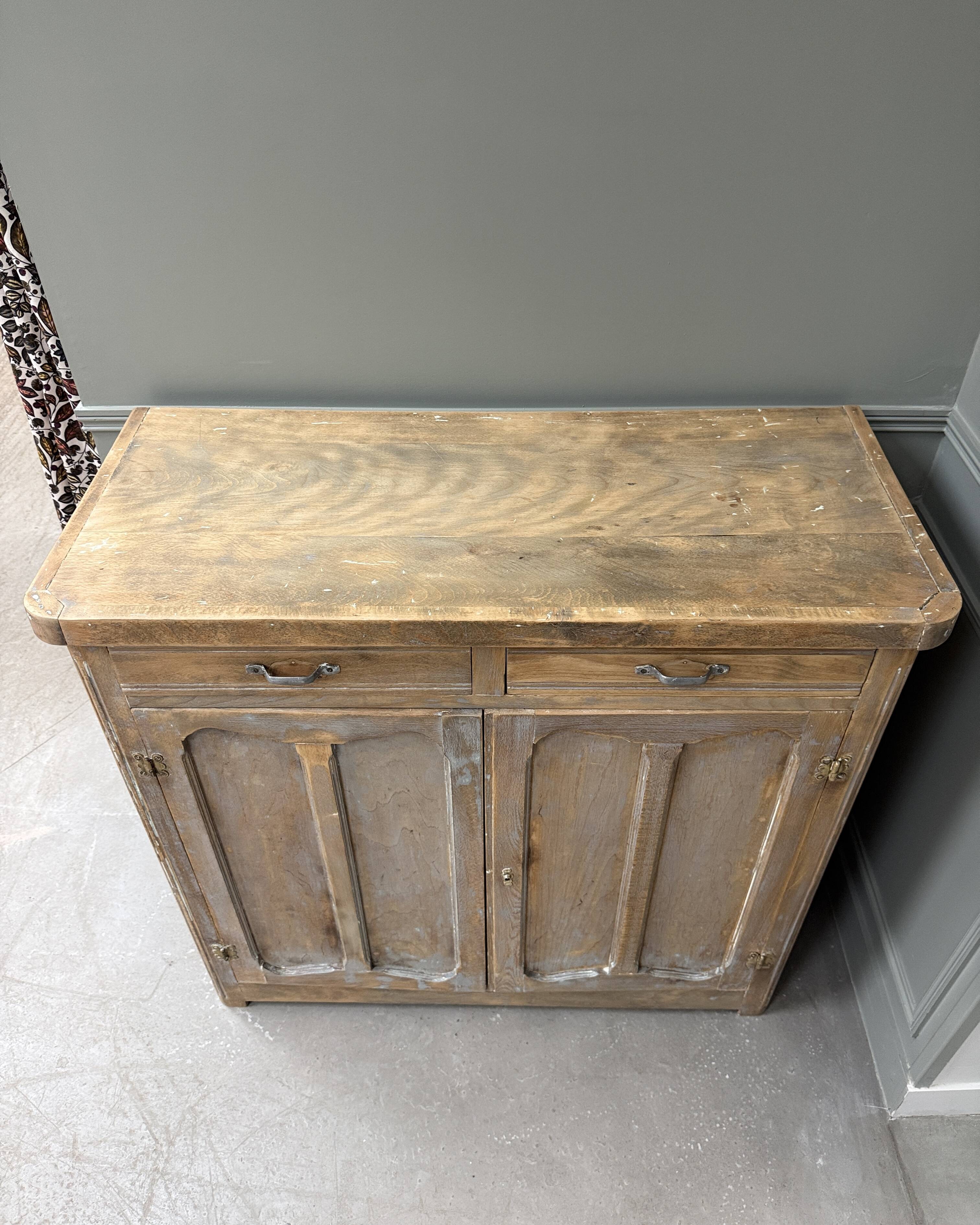 Patinated Parisian buffet (renovated)