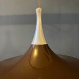 Danish witch's hat suspension