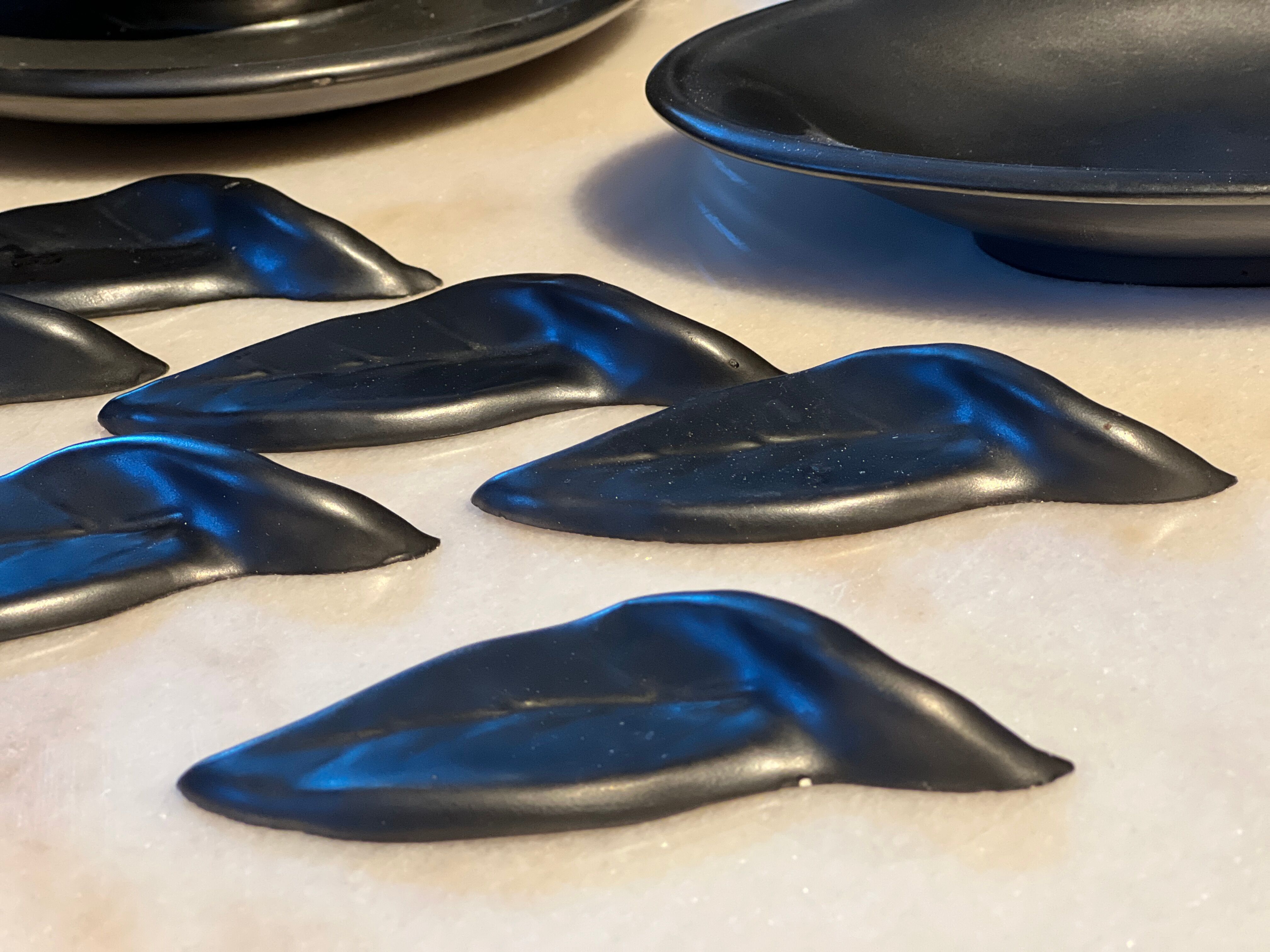 Service de table Ceramony Vallauris en faience noir mat 1950 - 38 pièces