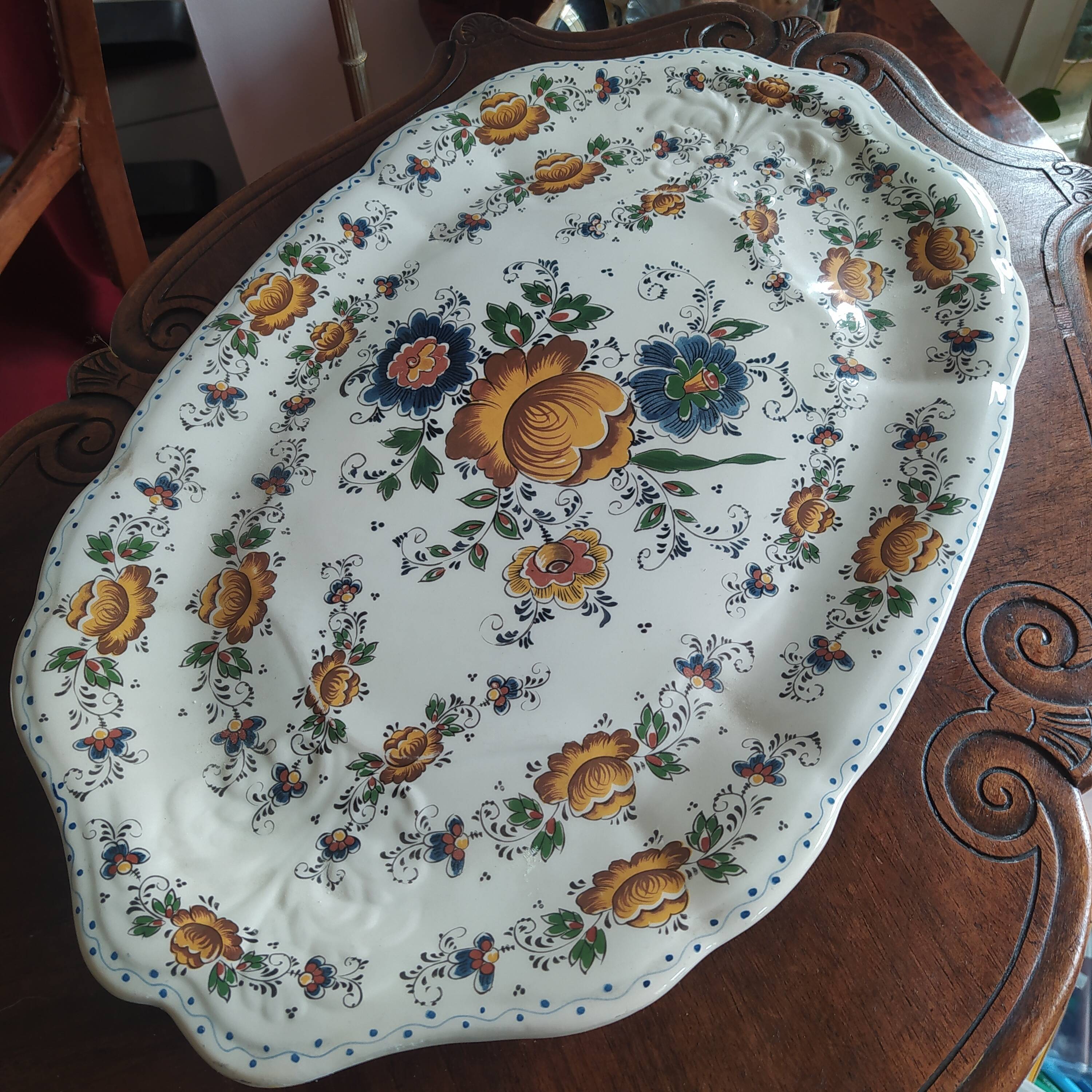 Soupière en faience Hubert Bequet signée