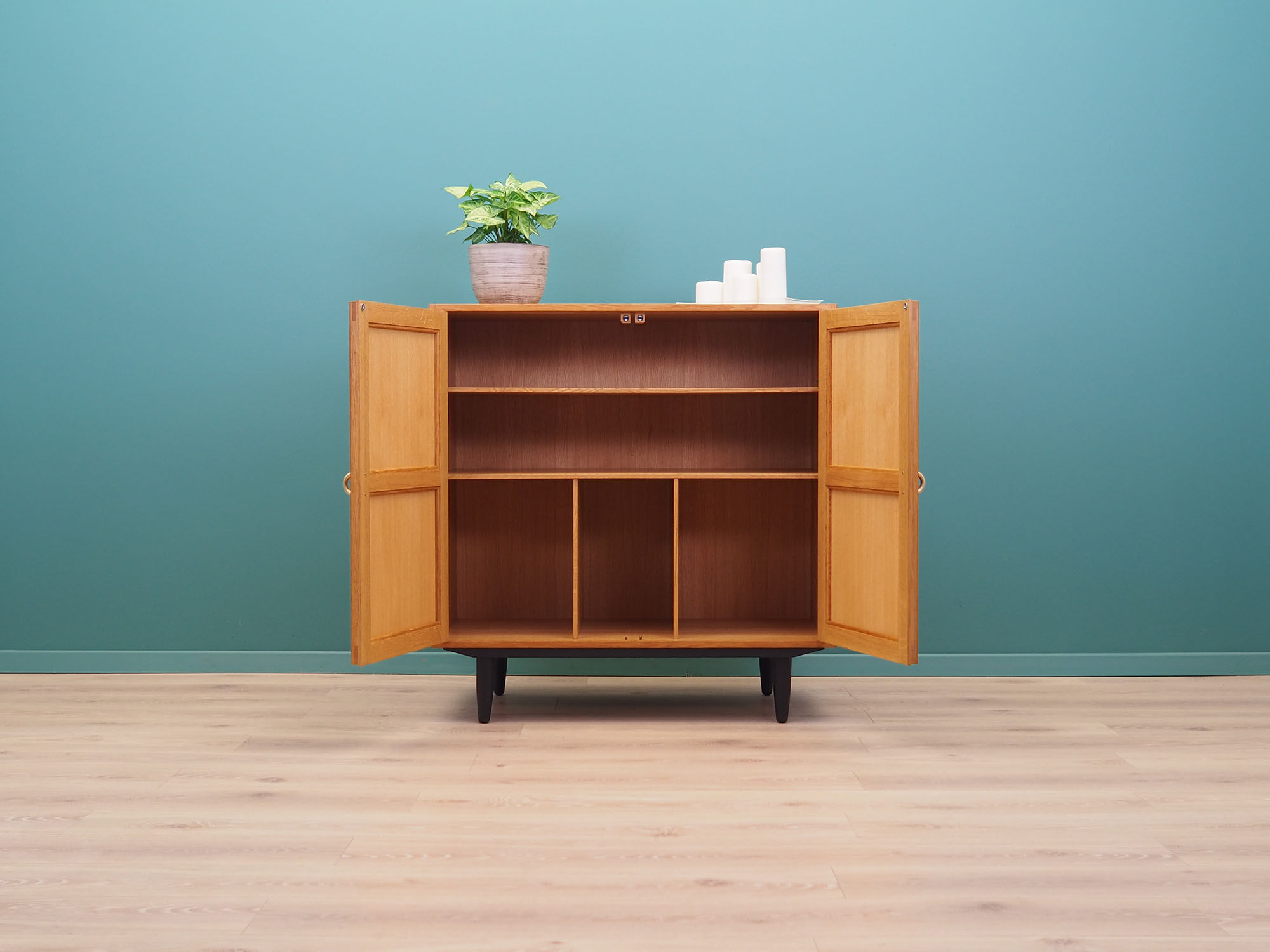 Ash cabinet, 1970s, Danish design, designer: Christian Hvidt, manufacturing: Søborg Møbelfabrik
