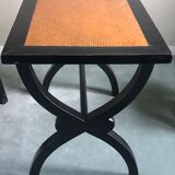 Table en bois orientale