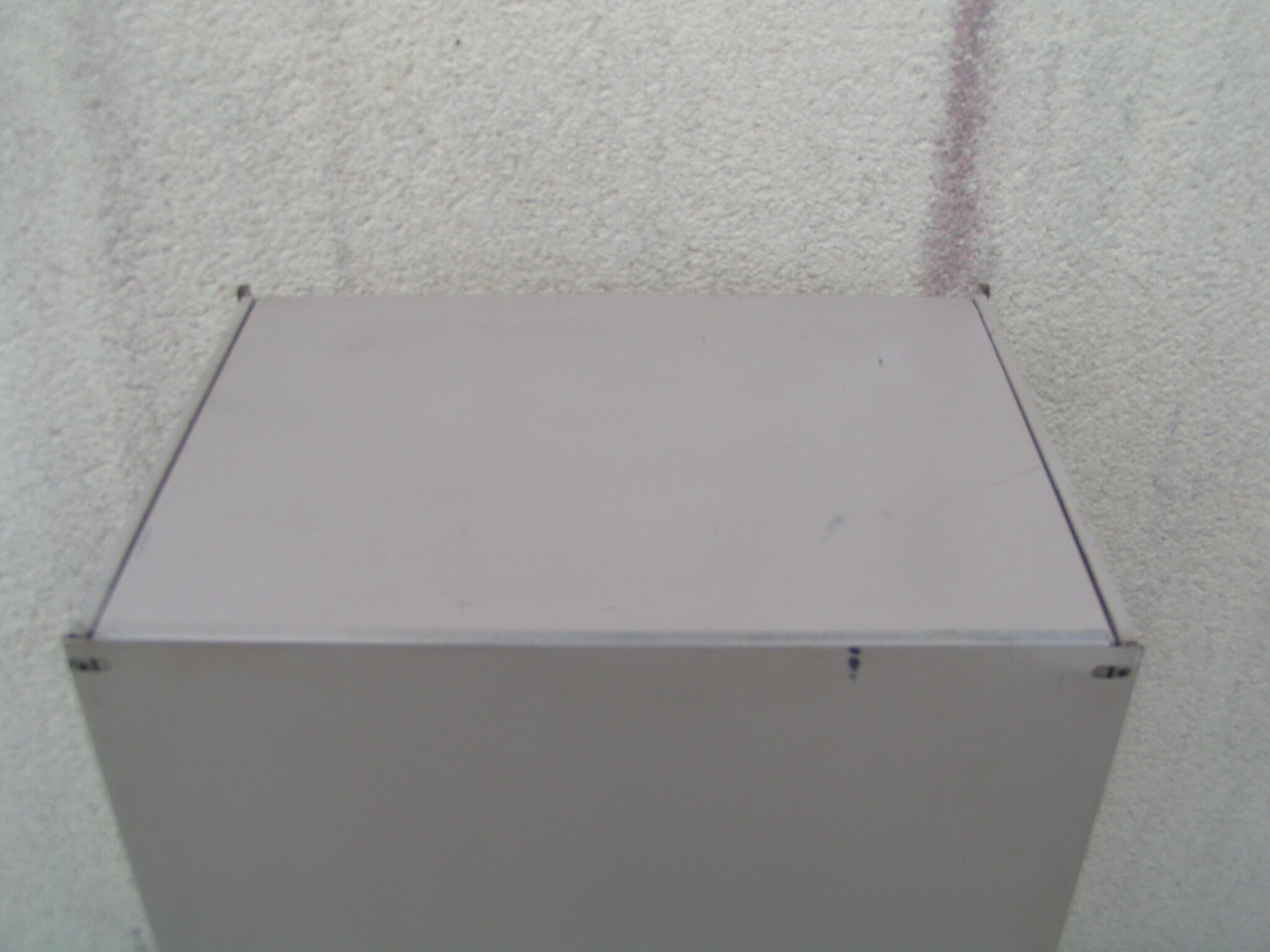 Industrial valve furniture