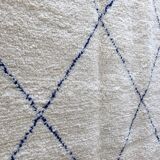 Berber carpet Beni Ouarain with majorelle blue diamonds 250 x 148cm