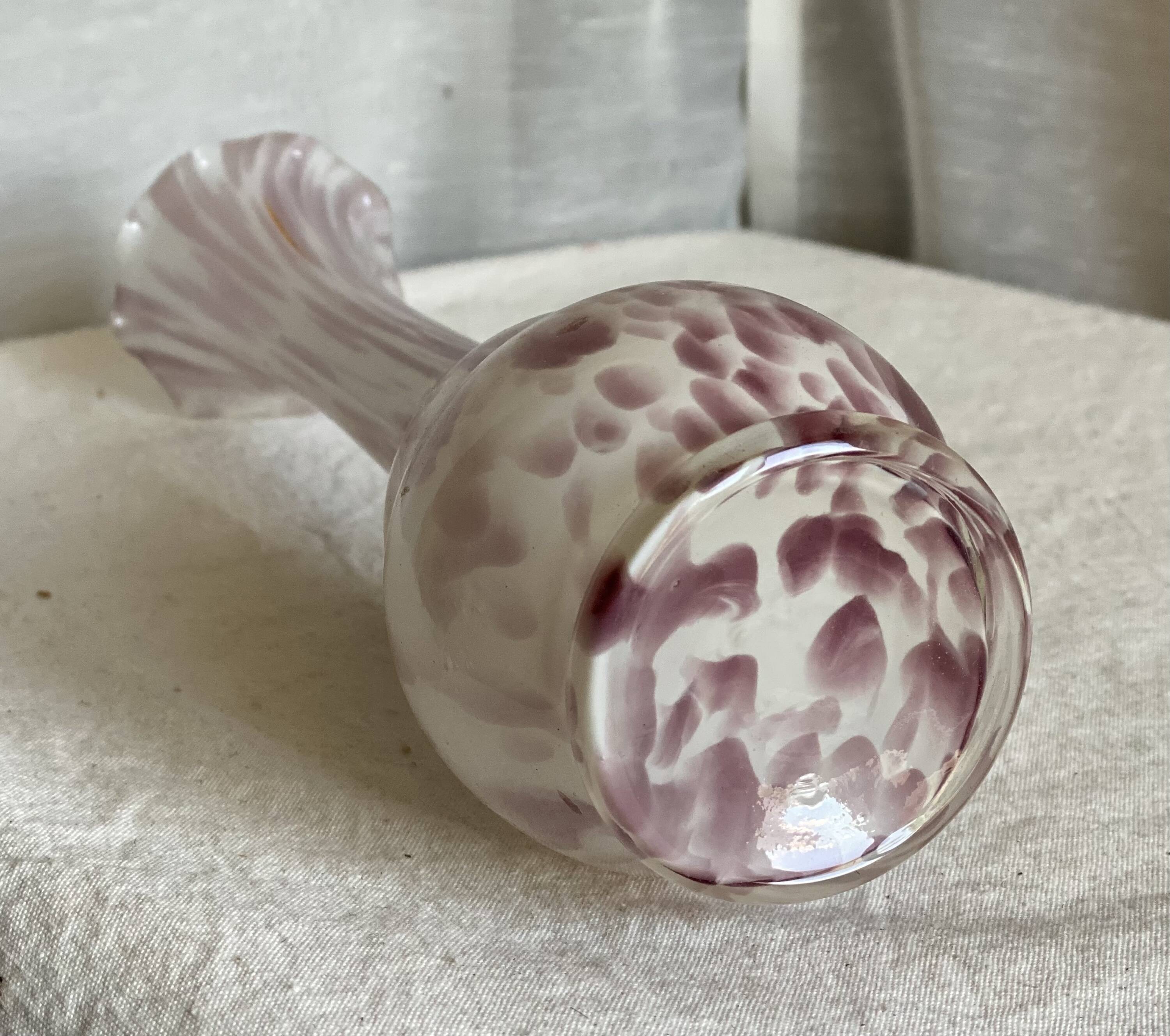Clichy vase 1900 speckled opaline white and pink