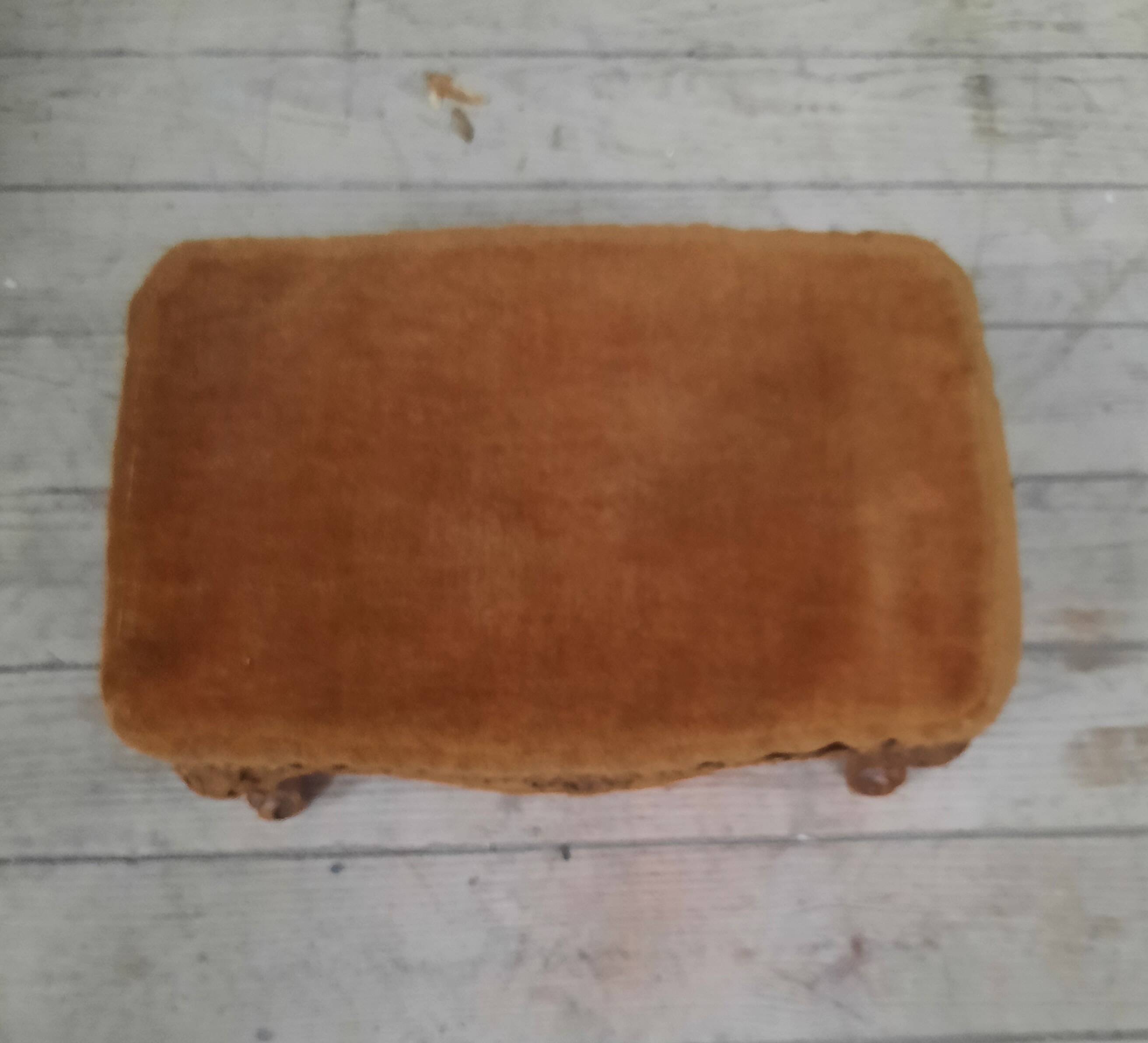 Louis XV style footrest