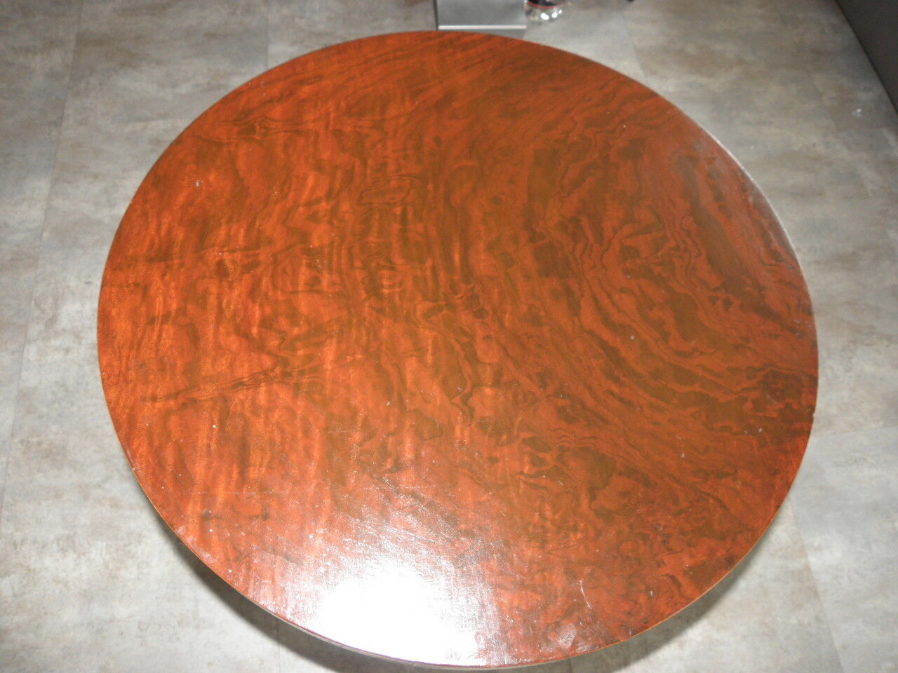 Table basse en bois art déco