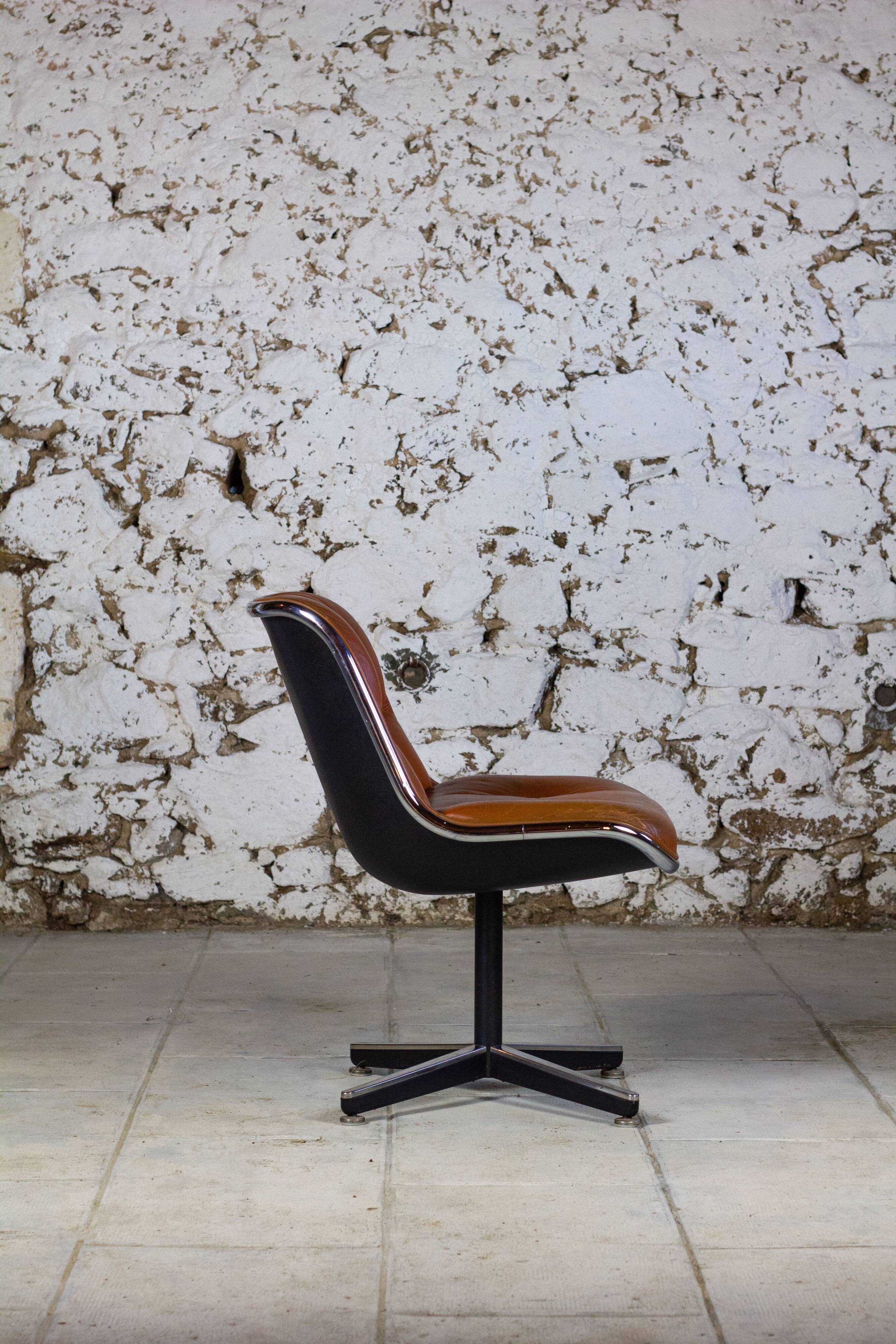 Pollock executive armchair, KNOLL