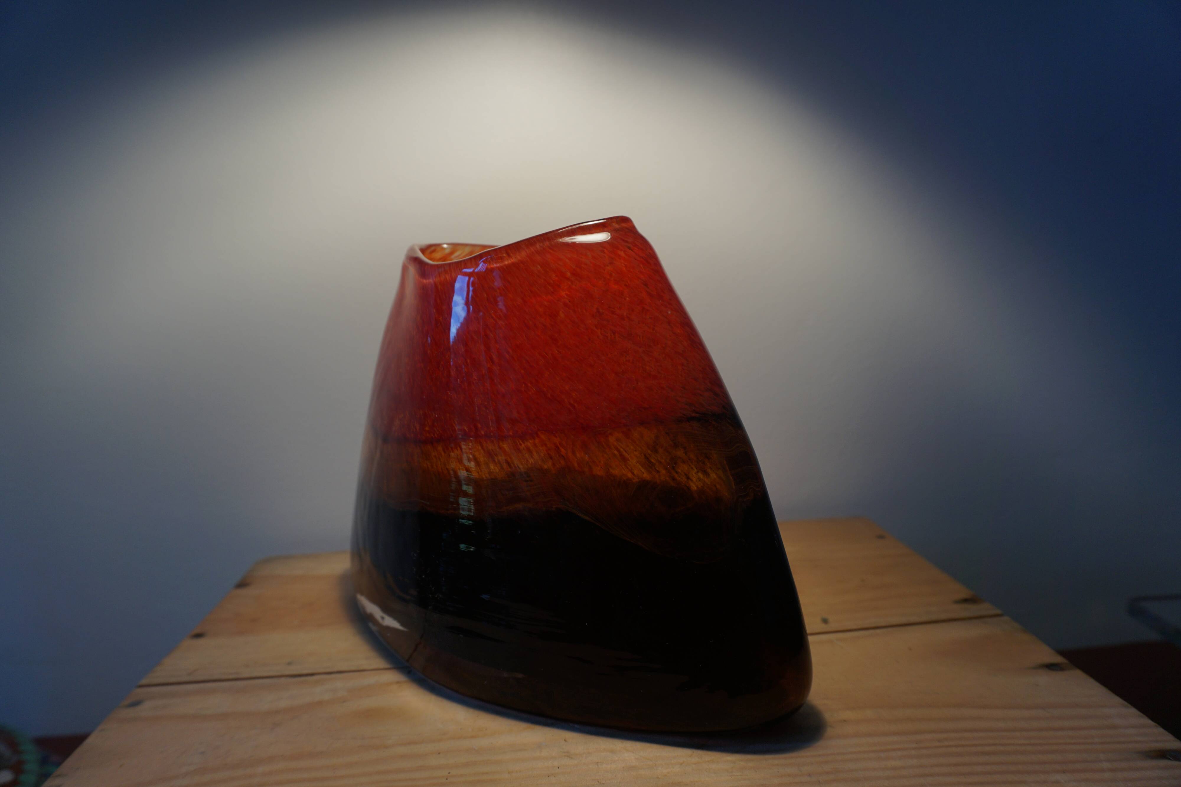 Vase contemporain en verre soufflé