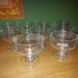 9 coupes en verre soufflé