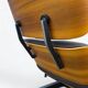 Fauteuil et repose-pieds Herman Miller Original Eames, marron et noyer