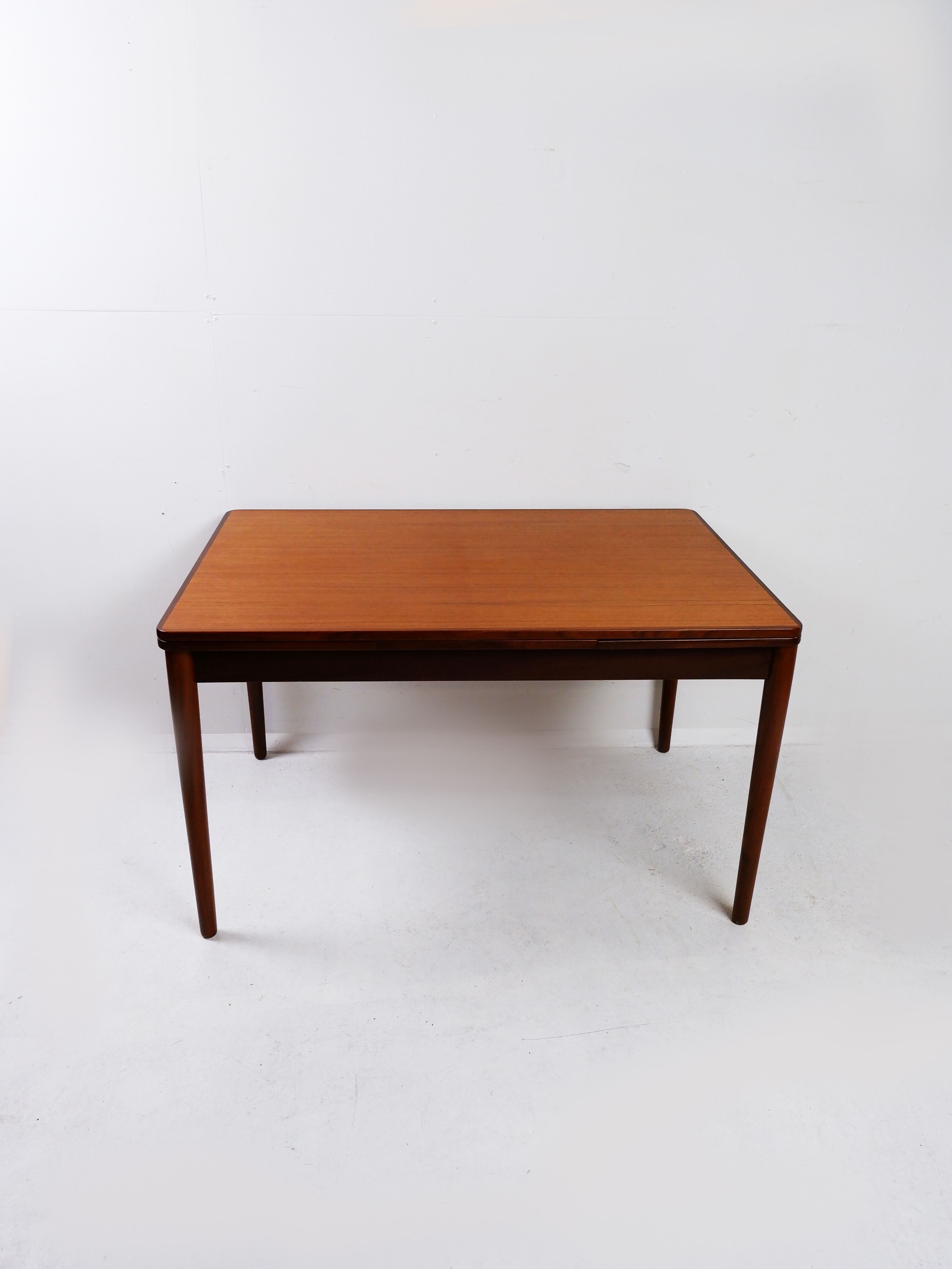 Pastoe extendable dining table 1960s
