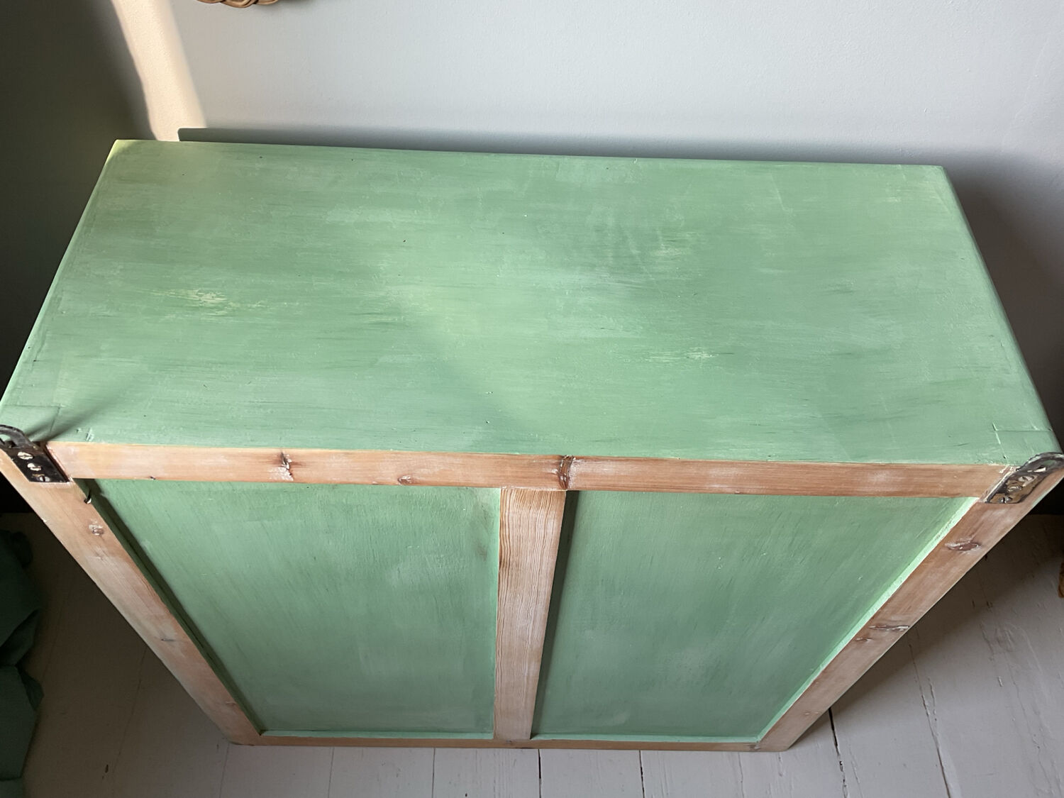 Vintage wall-mounted cabinet