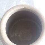 Light grey sandstone pot