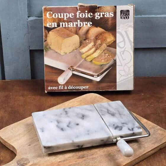Marble foie gras cutter with cutting wire, like new condition.