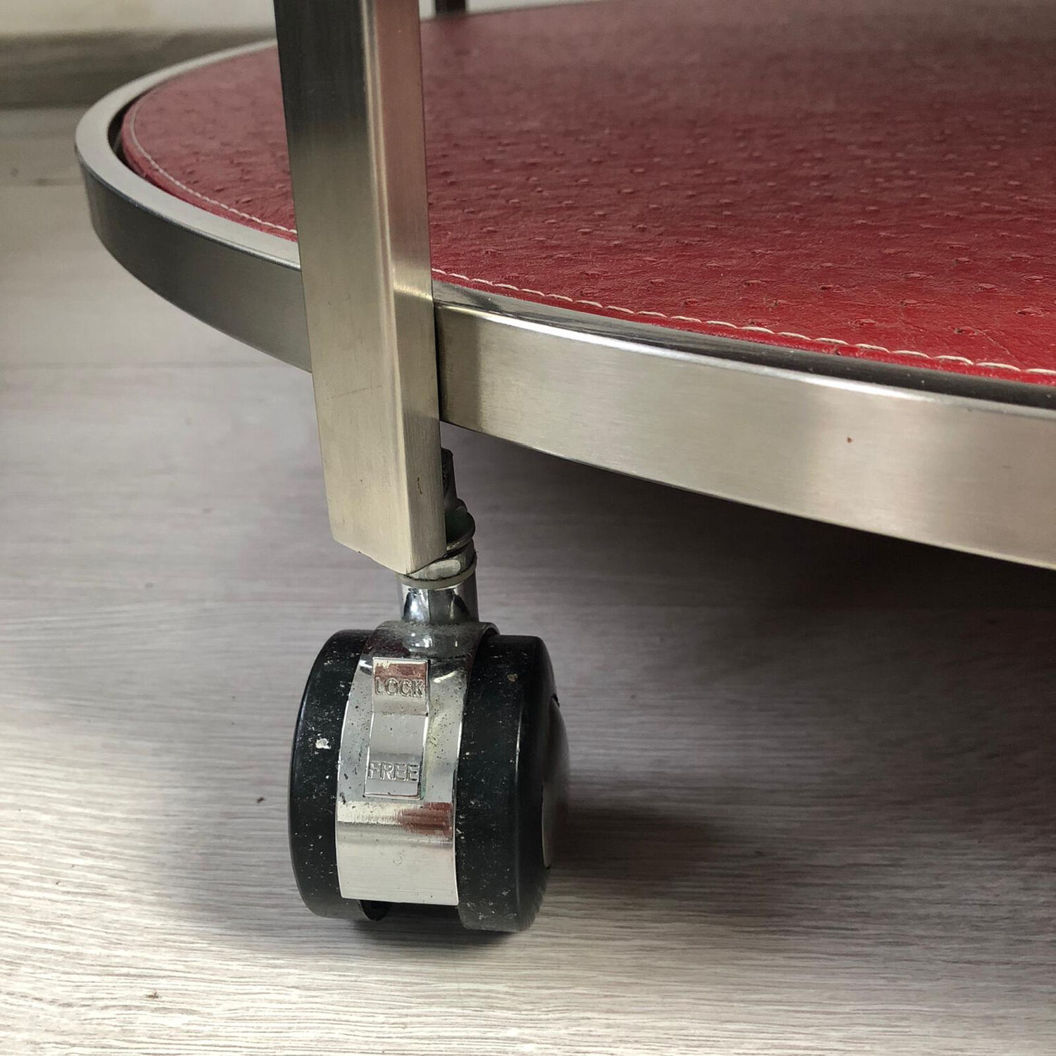 Round coffee table design 70s