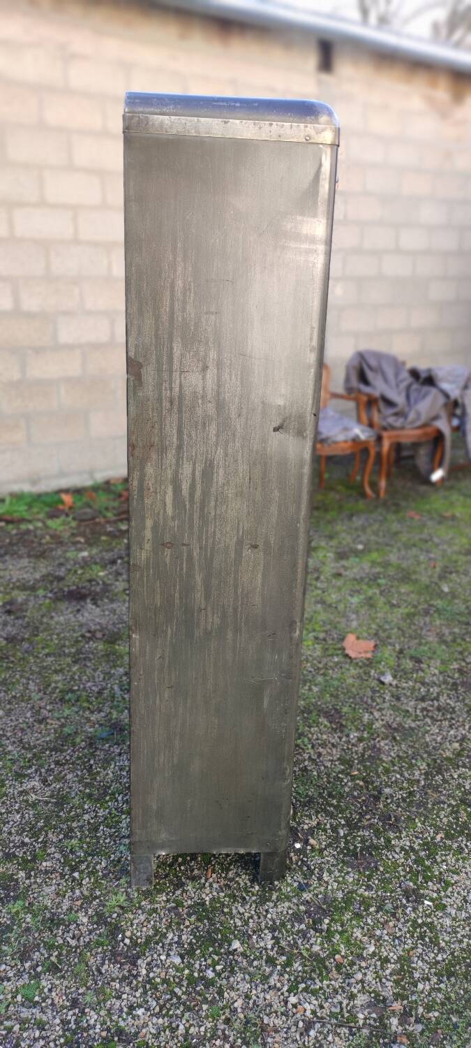 1950s kitchen cabinet