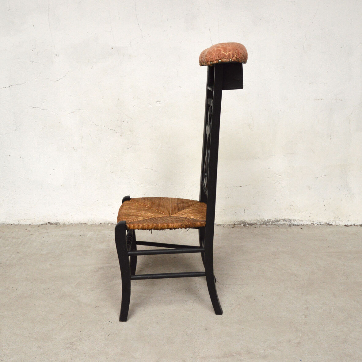 Old prie-dieu chair